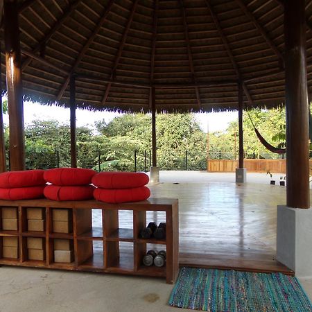 Iluminar Beachfront Suites 诺萨拉 外观 照片