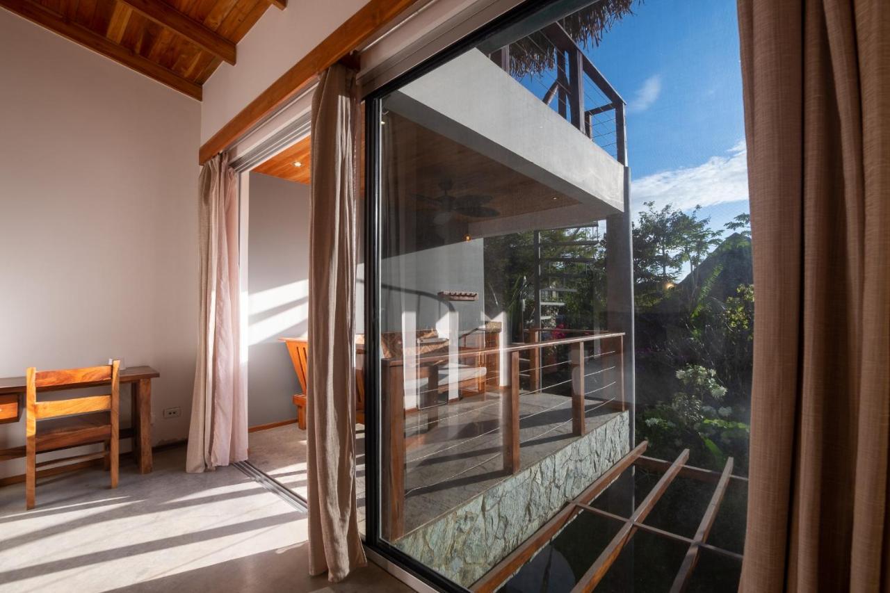 Iluminar Beachfront Suites 诺萨拉 外观 照片
