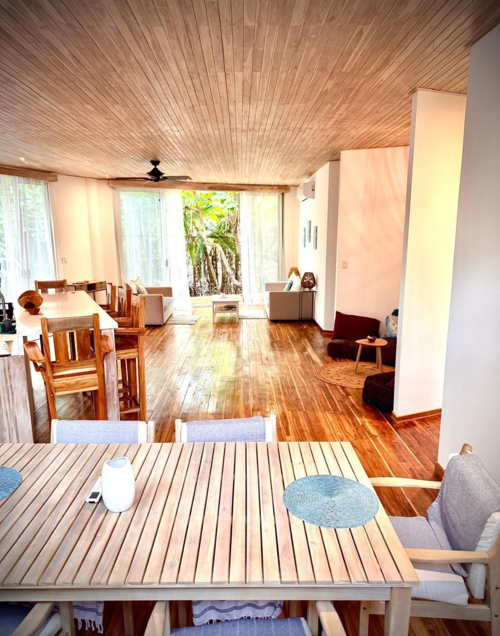 Iluminar Beachfront Suites 诺萨拉 客房 照片